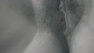 L'uomo gode di un pompino video porno di vecchie porche da una bruna.