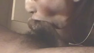 Ho visto un cazzo porno nonne porche e fa un pompino.