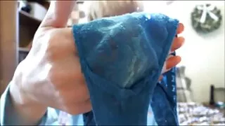Sfruttano nonne porcelline la ragazza con il sesso anale.