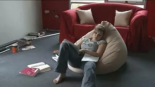 Chloe nonne porche Bailey si fa scopare la figa rasata.