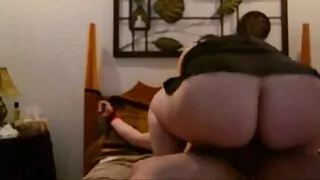 Le ragazze grasse fanno vecchie porche ciccione sesso lesbico in cucina.