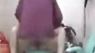 L'insegnante offre sesso nonne zozze allo studente.