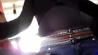 Irriga la bocca con lo sperma. vecchie porche ciccione