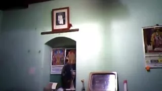 Carmen nonne porche italiane Valentina si masturba e legge un romanzo.